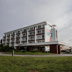 Sea Breeze Resort&residence Bakoe